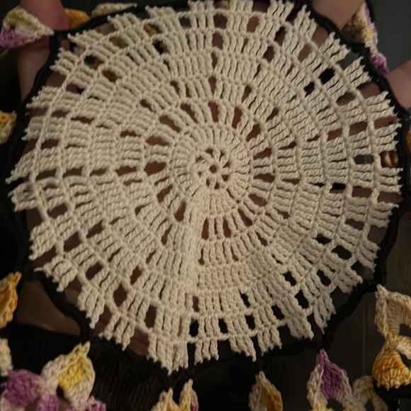 OOAK Vintage Handmade Doily - Picture 3 of 3